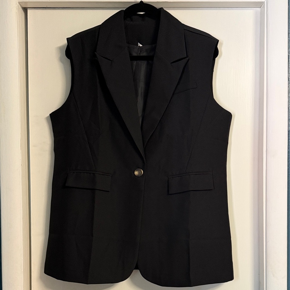 NWOT Women’s Black Blazer XL Vest
